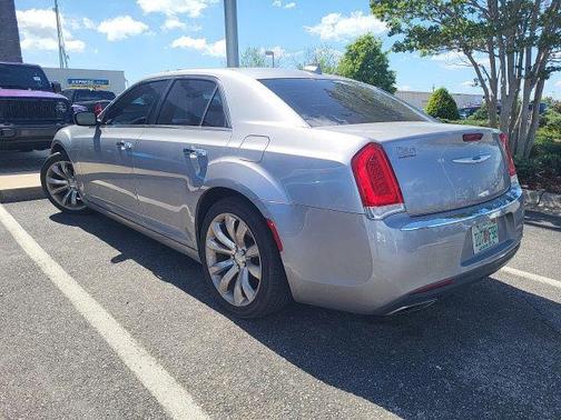 Billet Silver Metallic Clearcoat 2018 Chrysler 300 Limited