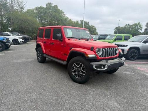 Firecracker Red Clearcoat 2025 Jeep Wrangler 4-Door Sahara 4x4