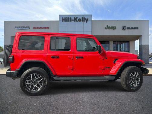 Firecracker Red Clearcoat 2025 Jeep Wrangler 4-Door Sahara 4x4