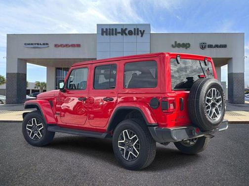 Firecracker Red Clearcoat 2025 Jeep Wrangler 4-Door Sahara 4x4