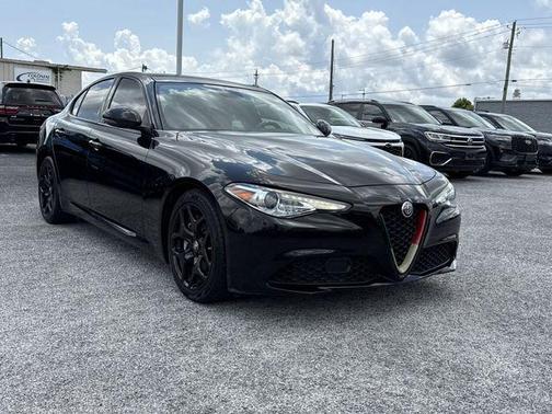 Alfa Black 2021 Alfa Romeo Giulia Base