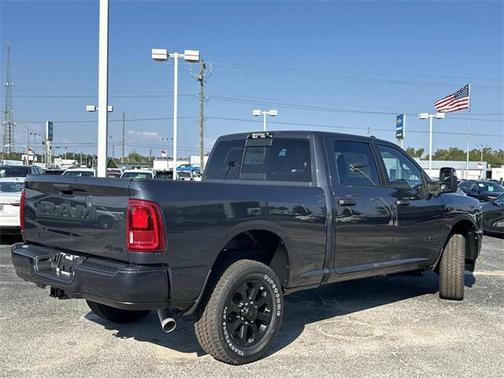 2025 RAM 2500 Big Horn Crew Cab 4x4 6'4' Box