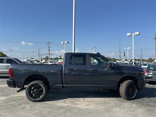 2025 RAM 2500 Big Horn Crew Cab 4x4 6'4' Box