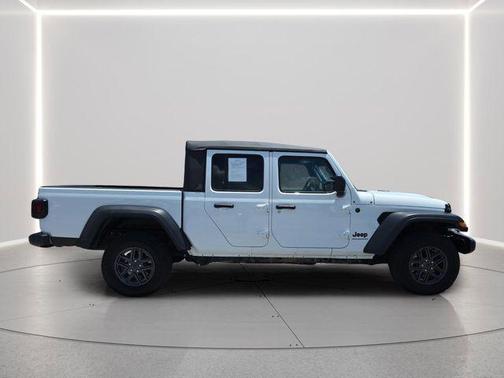 Bright White Clearcoat 2025 Jeep Gladiator Sport S