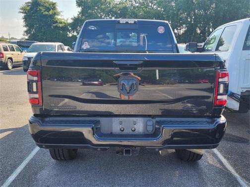 2021 RAM 2500 Big Horn Crew Cab 4x4 6'4' Box