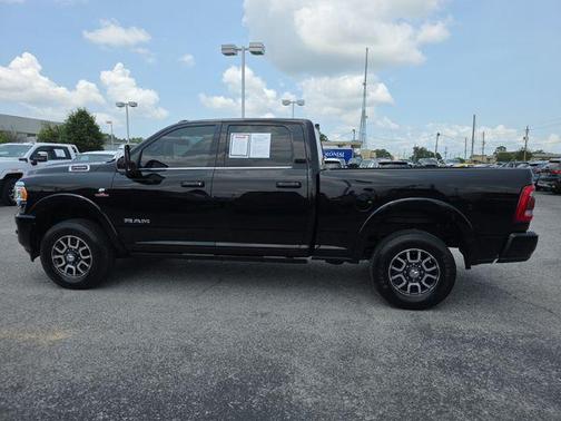 Diamond Black Crystal Pearlcoat 2023 RAM 2500 Longhorn