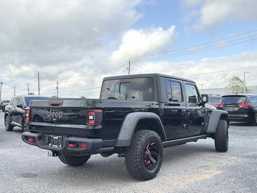 Black Clearcoat 2021 Jeep Gladiator Rubicon