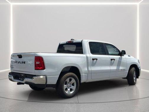 Bright White Clearcoat 2026 RAM 1500 Big Horn/Lone Star