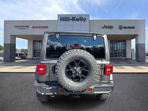 Granite Crystal Metallic Clearcoat 2026 Jeep Wrangler Willys