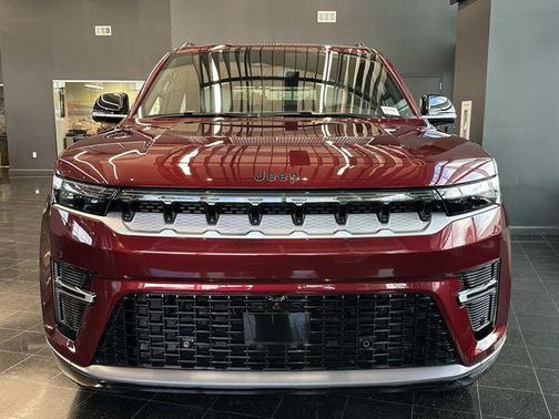 2026 Jeep Grand Wagoneer 4x2