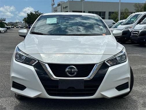 2022 Nissan Versa 1.6 SV