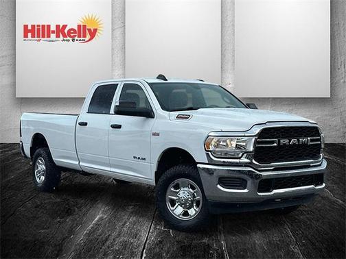 2022 RAM 2500 Tradesman Crew Cab 4x4 8' Box