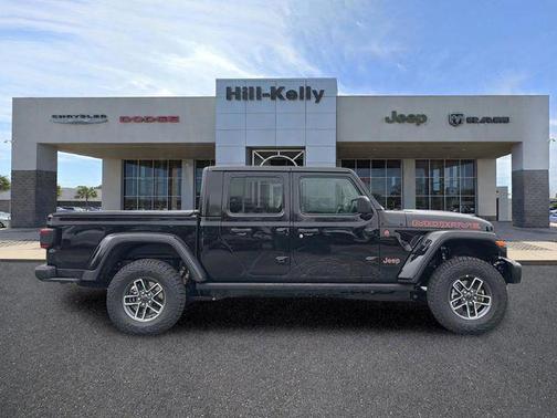 Black Clearcoat 2026 Jeep Gladiator Mojave X 4x4