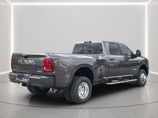 Granite Crystal Metallic Clearcoat 2026 RAM 3500 Big Horn Crew Cab 4x4 8' Box