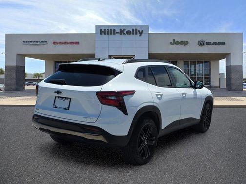 Summit White 2025 Chevrolet Trax FWD ACTIV