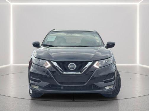 Magnetic Black Pearl 2022 Nissan Rogue Sport SV