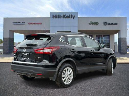 Magnetic Black Pearl 2022 Nissan Rogue Sport SV