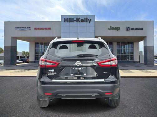Magnetic Black Pearl 2022 Nissan Rogue Sport SV
