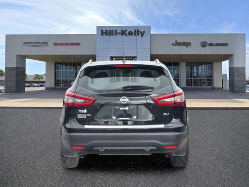 Magnetic Black Pearl 2022 Nissan Rogue Sport SV