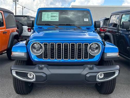 2025 Jeep Wrangler 4-Door Sahara 4x4