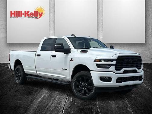 2025 RAM 2500 Big Horn Crew Cab 4x4 8' Box