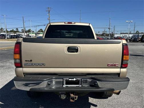 2004 GMC Sierra 2500 SLT H/D Crew Cab