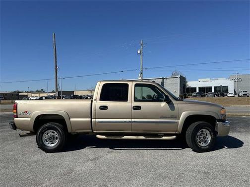2004 GMC Sierra 2500 SLT H/D Crew Cab