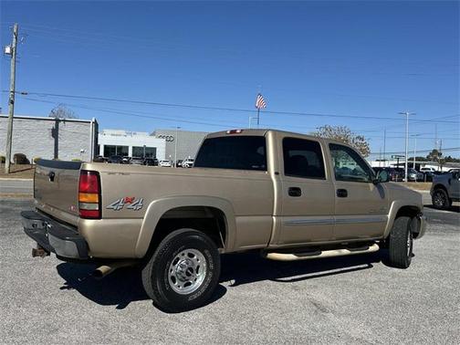 2004 GMC Sierra 2500 SLT H/D Crew Cab