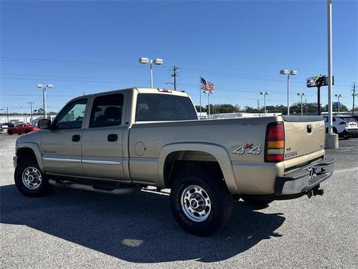 2004 GMC Sierra 2500 SLT H/D Crew Cab