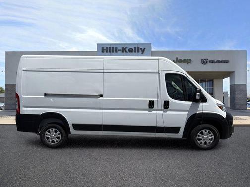 Bright White Clearcoat 2026 RAM ProMaster 2500 High Roof