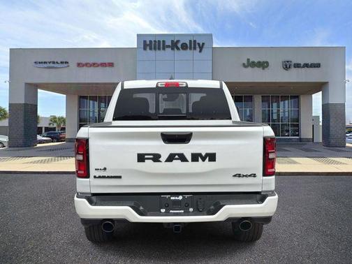 Ivory White Tri-Coat Pearlcoat 2026 RAM 1500 Laramie