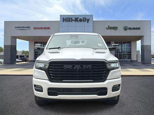 Ivory White Tri-Coat Pearlcoat 2026 RAM 1500 Laramie