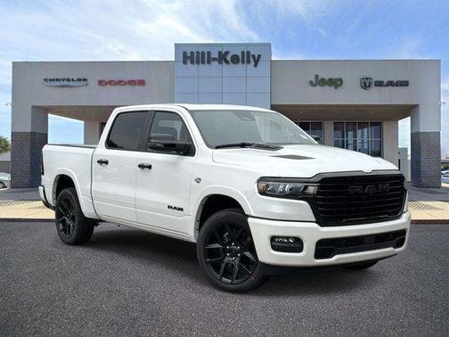 Ivory White Tri-Coat Pearlcoat 2026 RAM 1500 Laramie