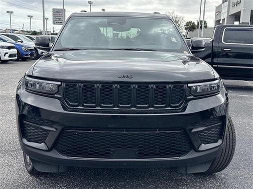 2024 Jeep Grand Cherokee Altitude