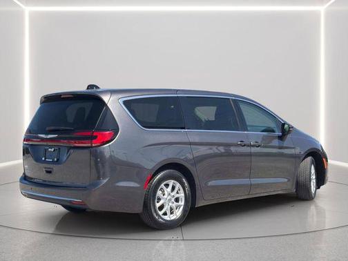 Gray 2023 Chrysler Pacifica Touring L