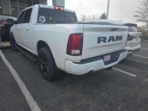 2018 RAM 1500 Night Crew Cab 4x4 5'7' Box
