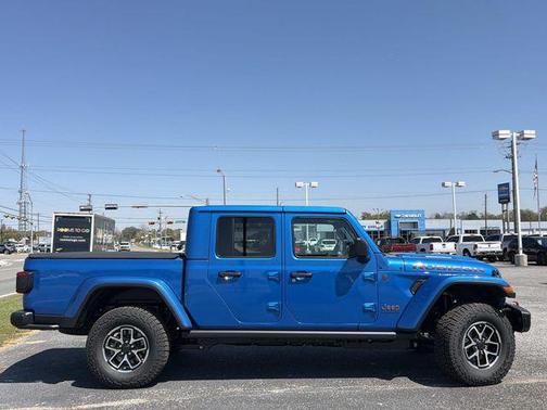 Hydro Blue Pearlcoat 2026 Jeep Gladiator Rubicon