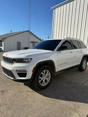 Bright White Clearcoat 2023 Jeep Grand Cherokee Limited