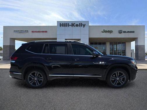 Deep Black Pearl 2022 Volkswagen Atlas 3.6L SEL