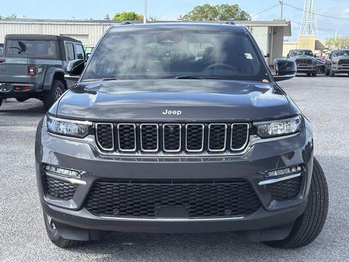 Baltic Gray Metallic Clearcoat 2024 Jeep Grand Cherokee Limited