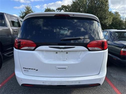 2020 Chrysler Pacifica Touring-L Plus