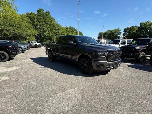 Granite Crystal Metallic Clearcoat 2025 RAM 1500 Tradesman