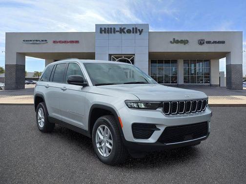 Silver Zynith 2026 Jeep Grand Cherokee Laredo
