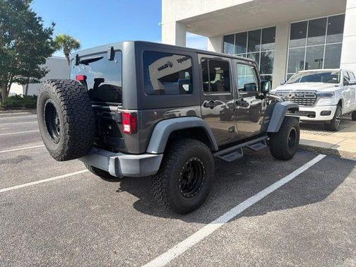 Crystal Metallic 2017 Jeep Wrangler Unlimited Sport