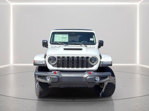 Bright White Clearcoat 2026 Jeep Wrangler Rubicon