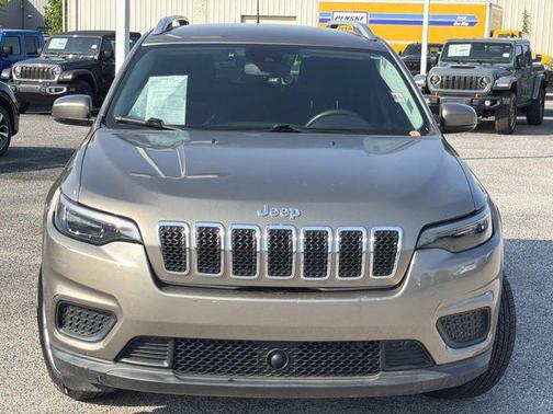 Light Brownstone Pearlcoat 2021 Jeep Cherokee Latitude