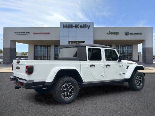 Bright White Clearcoat 2026 Jeep Gladiator Rubicon