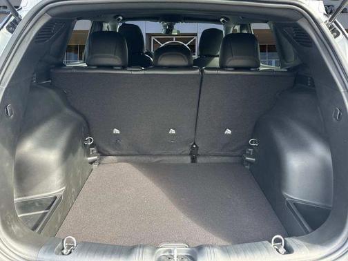 Silver Zynith Metallic Clearcoat 2026 Jeep Compass Latitude