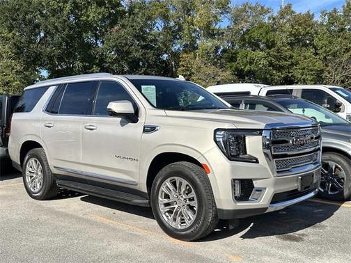 2021 GMC Yukon SLT
