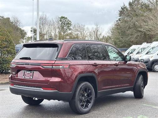 2026 Jeep Grand Cherokee Altitude